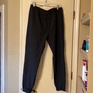 Men’s Abercrombie & Fitch Fitness type joggers. Black size Large.